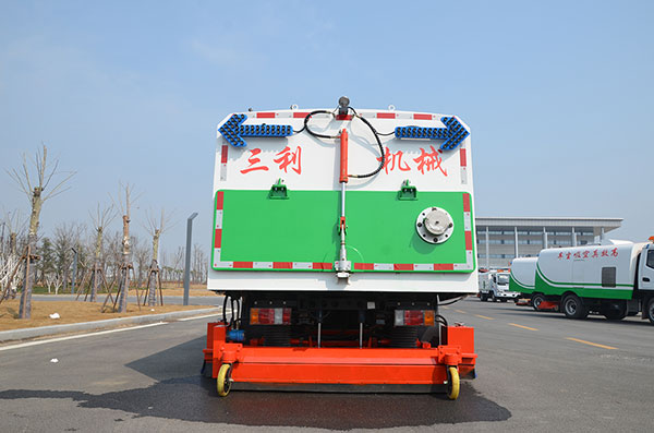 黄色日皮视频免费看